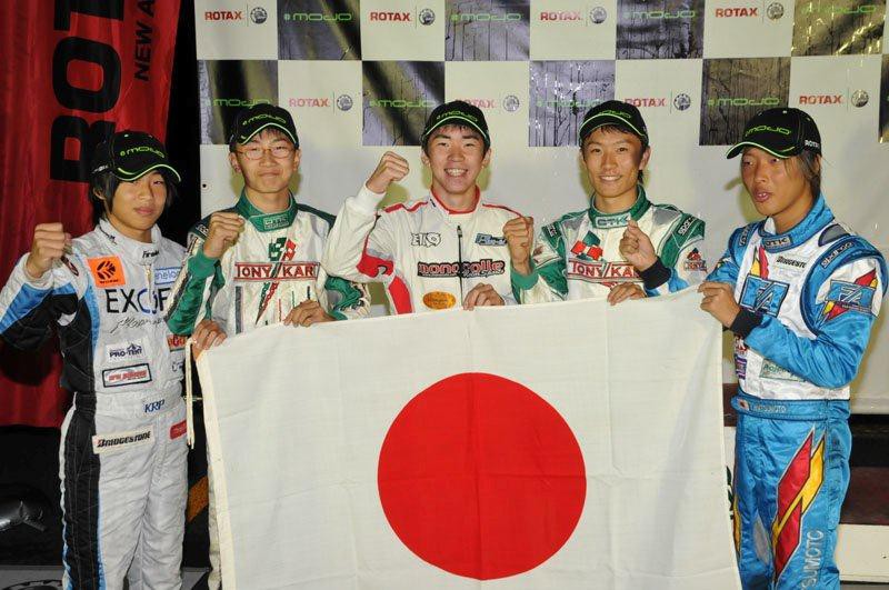 2011　MAXチャレンジにおいて日本代表としてドバイで行われる世界大会に出場することが決定いたしました。